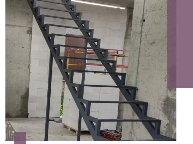 Демонтаж металлических лестниц в Воронеже быстро и безопасно