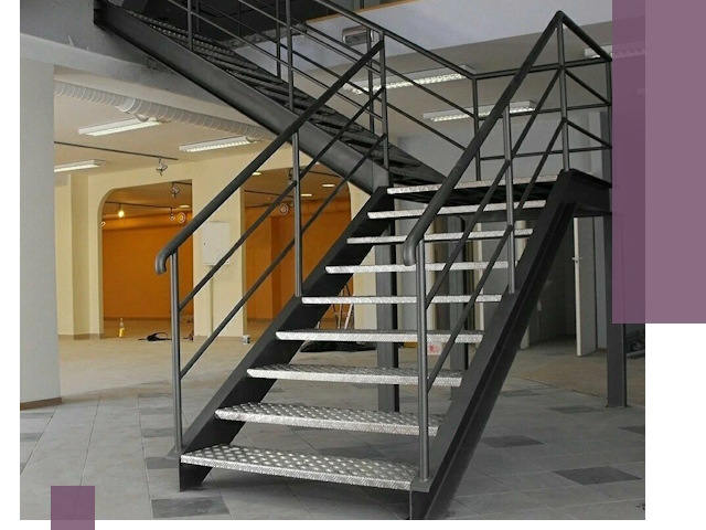 Лестницы для офиса в Воронеже: изготовление, монтаж, демонтаж