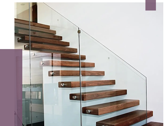 Стеклянные перила для лестницы в Воронеже от 15574 руб.